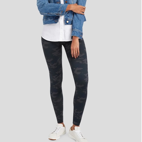 SPANX Camo High Rise Leggings | Size Large - Picture 1 of 13